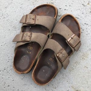 Brown leather Birkenstock sandals